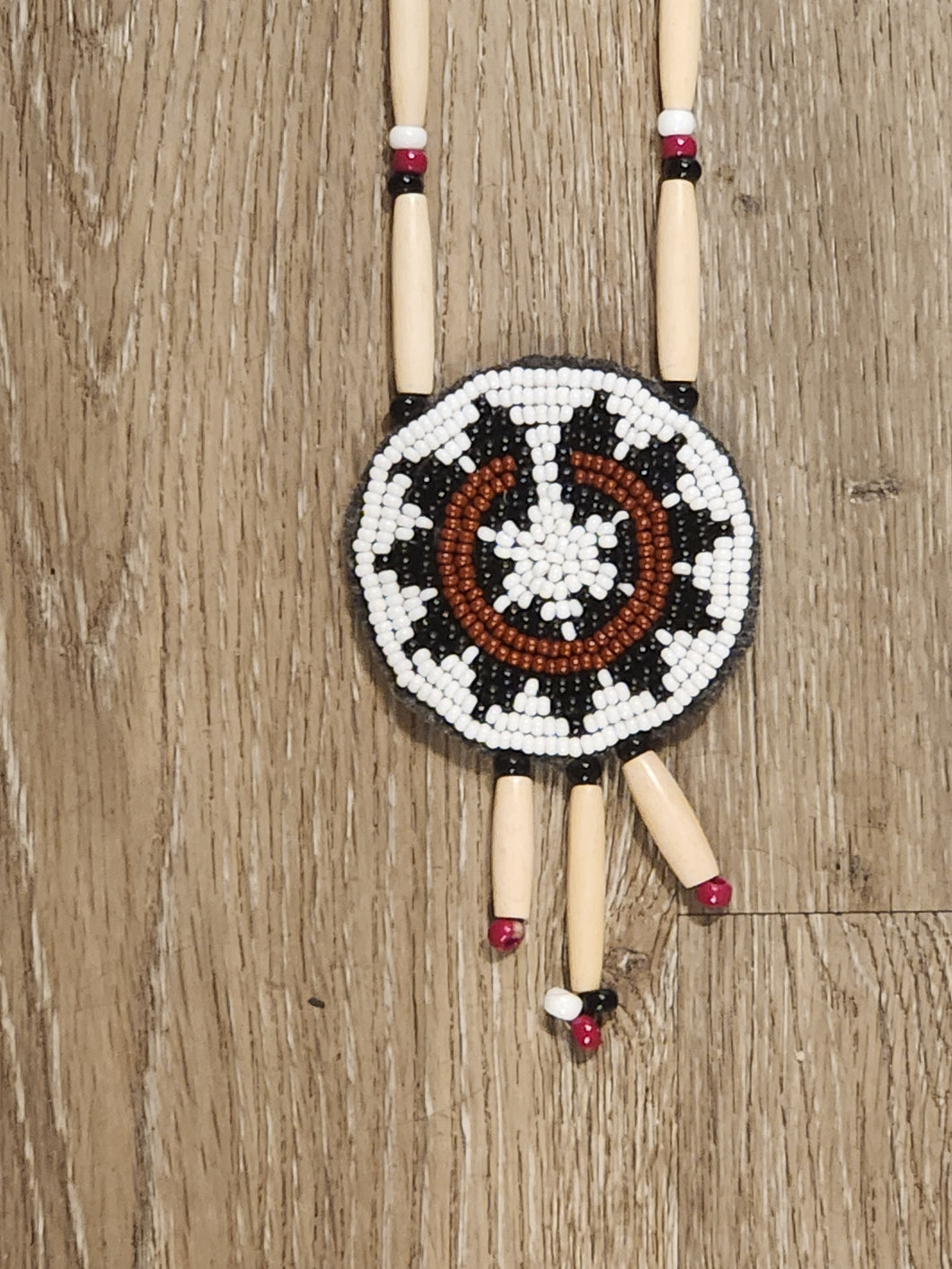 BONE BEADED ROSETTE NECKLACE