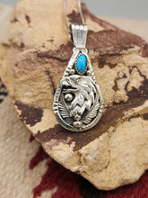 Load image into Gallery viewer, EAGLE HEAD WITH TURQUOISE PENDANT ON CHAIN - HENRY ATTAKAI
