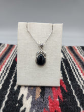 Load image into Gallery viewer, ONYX NECKLACE WITH CHAIN  - TEARDROP
