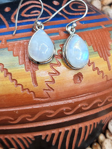 MOONSTONE NECKLACE & EARRINGS SET - TEARDROP