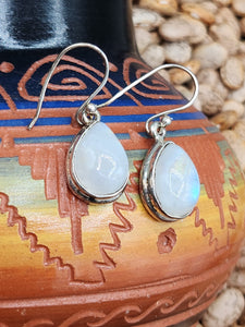 MOONSTONE NECKLACE & EARRINGS SET - TEARDROP