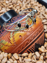 Load image into Gallery viewer, ONYX 5 STONE CUFF STYLE BRACELET ZL- MAX CALADITTO
