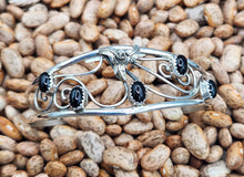 Load image into Gallery viewer, ONYX 5 STONE CUFF STYLE BRACELET ZL- MAX CALADITTO
