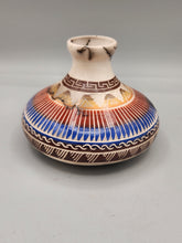 Load image into Gallery viewer, COLORED HORSEHAIR POTTERY - SEFARINA BENALLY
