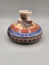 Load image into Gallery viewer, COLORED HORSEHAIR POTTERY - SEFARINA BENALLY
