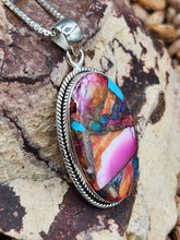 Load image into Gallery viewer, PINK SPINY OYSTER SHELL &amp; TURQUOISE PENDANT &amp; EARRINGS SET
