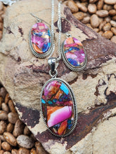 Load image into Gallery viewer, PINK SPINY OYSTER SHELL &amp; TURQUOISE PENDANT &amp; EARRINGS SET
