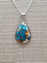 Load image into Gallery viewer, TURQUOISE AND SPINY OYSTER SHELL TEARDROP NECKLACE
