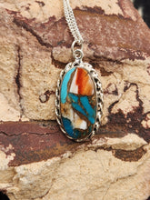 Load image into Gallery viewer, TURQUOISE &amp; SPINY OYSTER SHELL PENDANT
