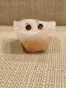 GARNET MINI POST EARRINGS  - 6mm ROUND