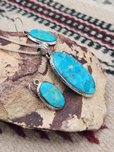 Load image into Gallery viewer, TURQUOISE NECKLACE &amp; EARRINGS - KINGMAN
