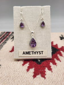 AMETHYST OVAL PENDANT SET