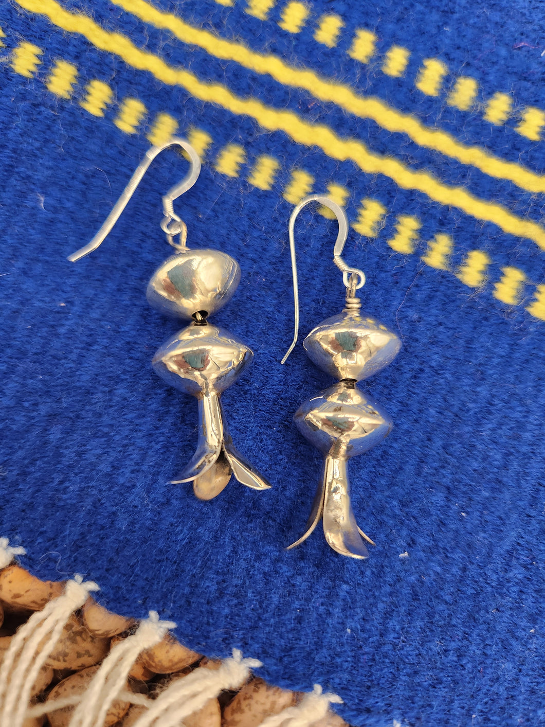 SQUASH BLOSSOM SEAMLESSS BEADED EARRINGS - STERLING SILVER