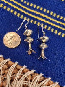 SQUASH BLOSSOM SEAMLESSS BEADED EARRINGS - STERLING SILVER