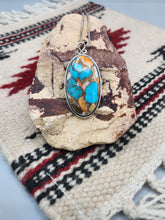 Load image into Gallery viewer, TURQUOISE &amp;SPINY OYSTER SHELL NECKLACE &amp;EARRINGS SET
