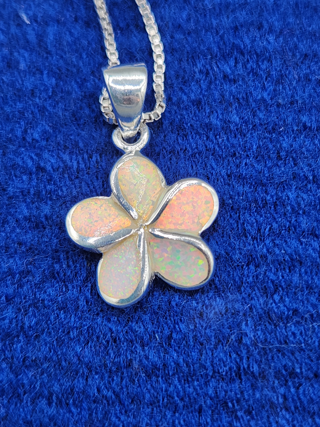OPAL INLAY FLOWER NECKLACE- WHITE OR BLUE