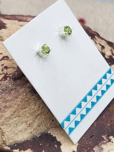 PERIDOT MINI POST STYLE EARRINGS - 4 MM - ROUND
