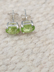 PERIDOT MINI POST STYLE EARRINGS- 5 MM X 7 MM - OVAL