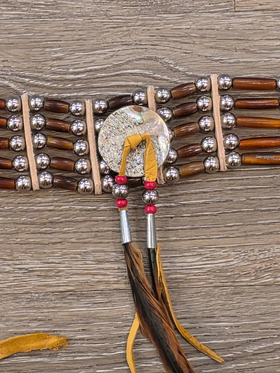 5 STRAND AMBER HORN & ABALONE CHOKER