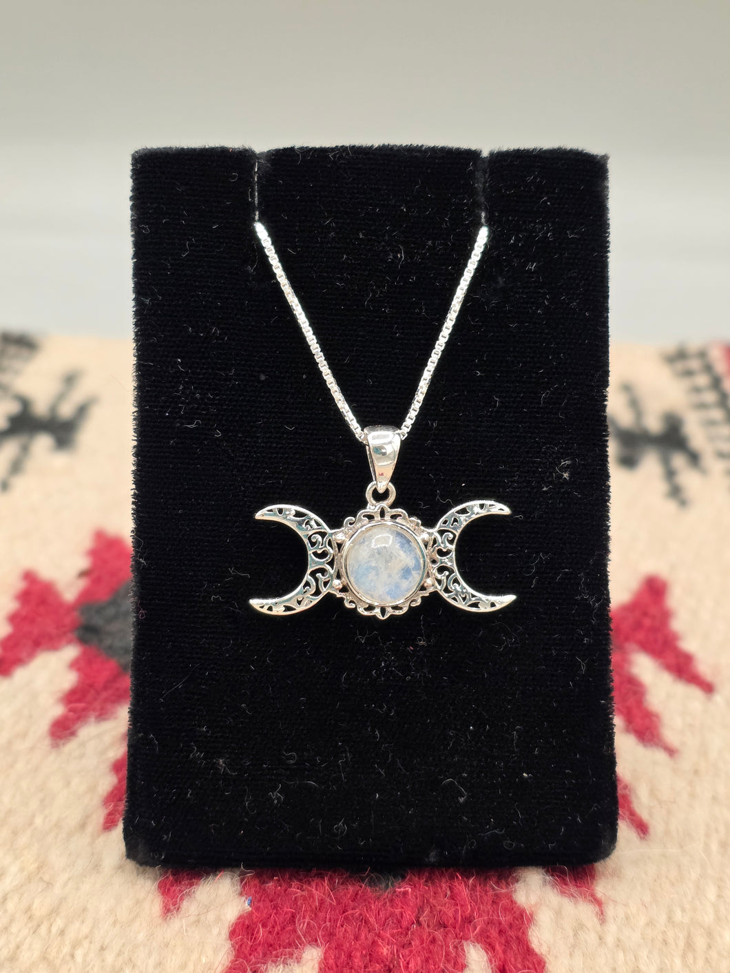 MOONSTONE TRIPLE MOON NECKLACE