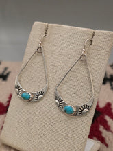 Load image into Gallery viewer, KINGMAN TURQUOISE EARRINGS WITH SUN RAY DESIGN
