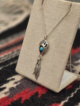 Load image into Gallery viewer, BEAR PAW NECKLACE WITH TURQUOISE &amp; 2 FEATHERS - LEE SHORTY
