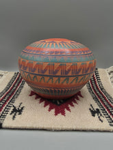 Load image into Gallery viewer, NAVAJO ETCHWARE SEED POT - EDGAR GEORGE
