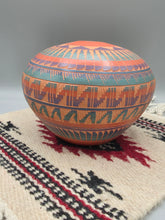 Load image into Gallery viewer, NAVAJO ETCHWARE SEED POT - EDGAR GEORGE
