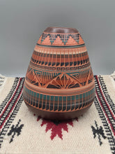 Load image into Gallery viewer, NAVAJO ETCHWARE POTTERY - EDGAR GEORGE
