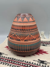 Load image into Gallery viewer, NAVAJO ETCHWARE POTTERY - EDGAR GEORGE
