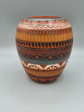 Load image into Gallery viewer, NAVAJO ETCHWARE POTTERY - SEFARINA BENALLY
