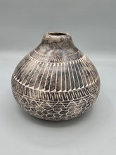 Load image into Gallery viewer, ETCHED HORSEHAIR HUMMINGBIRD POTTERY- JESSICA VAIL
