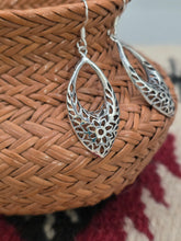 Load image into Gallery viewer, STERLING SILVER EARRINGS- FLORAL MOTIF

