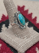 Load image into Gallery viewer, TURQUOISE RING WITH FLOWER MOTIF- SIZE 9
