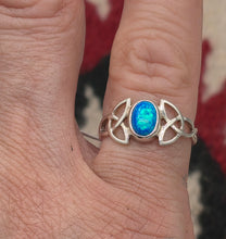 Load image into Gallery viewer, BLUE OR WHITE OPAL TRIQUETRA RING - SIZE
