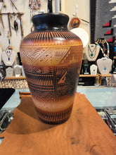 Load image into Gallery viewer, ACOMA ETCHWARE VASE - DIANE ARAGON

