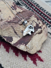 Load image into Gallery viewer, STERLING SILVER FETISH BEAR NECKLACE- NAVAJO
