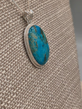 Load image into Gallery viewer, TURQUOISE OVAL NECKLACE- KINGMAN
