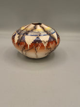 Load image into Gallery viewer, HORSEHAIR POTTERY - RONALD SMITH
