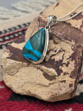 Load image into Gallery viewer, AZURITE NECKLACE  - TRIANGLE
