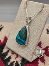 Load image into Gallery viewer, AZURITE NECKLACE  - TRIANGLE
