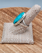 Load image into Gallery viewer, TURQUOISE RING - SIZE 8.5 - OVAL SHAPED
