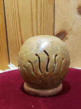 Load image into Gallery viewer, SOAPSTONE  INCENSE CONE BURNER- Shades Vary
