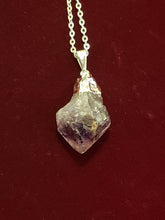 Load image into Gallery viewer, AMETHYST NATURAL CUT NECKLACE
