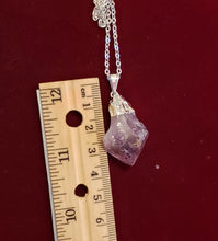 Load image into Gallery viewer, AMETHYST NATURAL CUT NECKLACE
