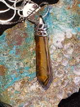 Load image into Gallery viewer, TIGER EYE POINT NECKLACE
