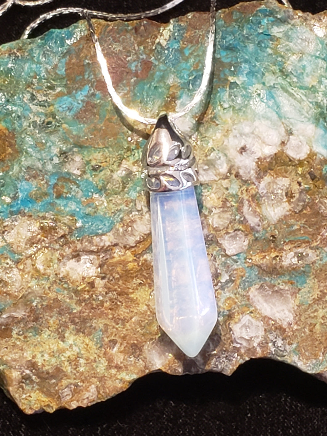 OPALITE CRYSTAL POINT NECKLACE