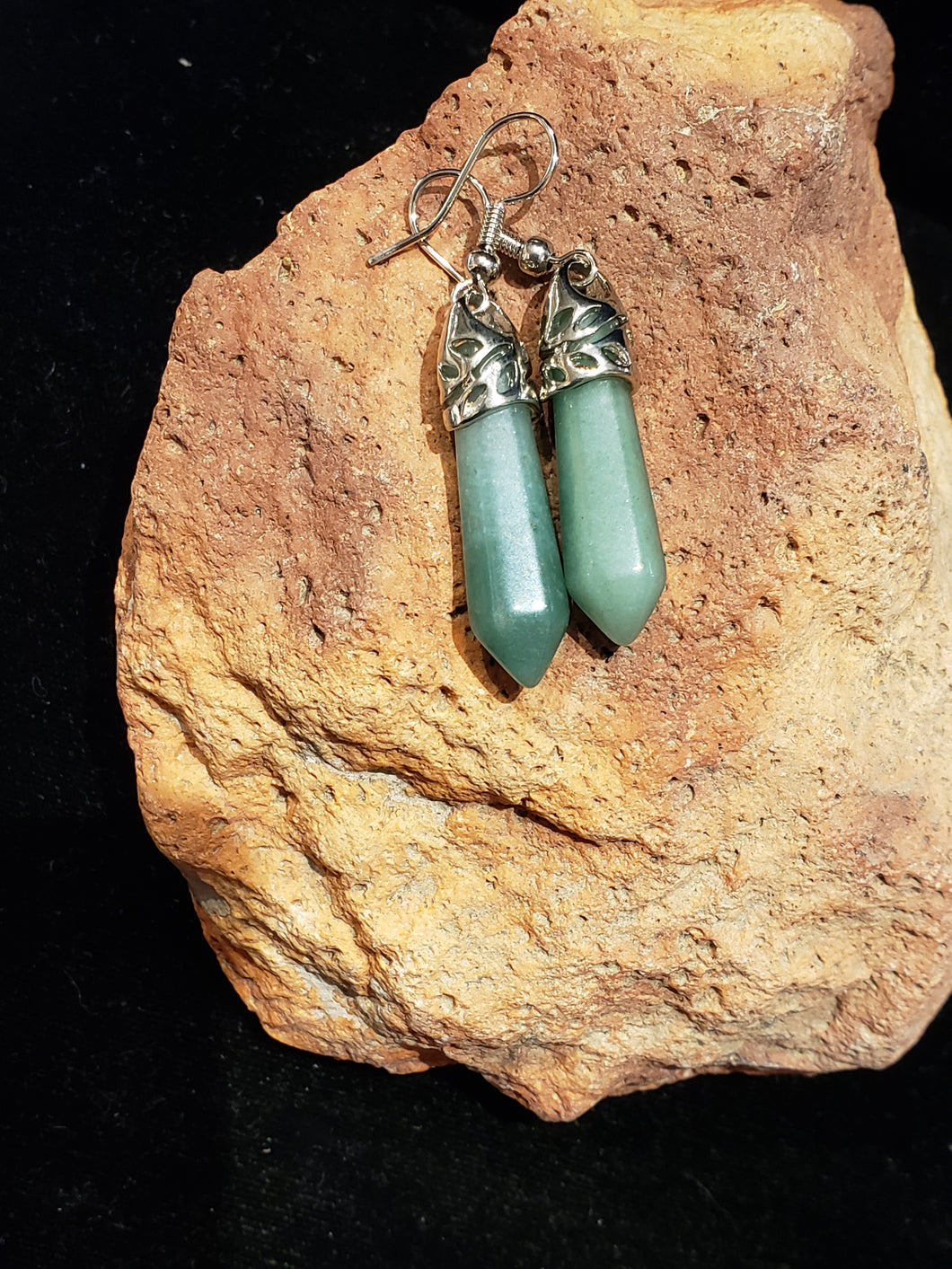 CRYSTAL POINT EARRINGS  - AVENTURINE