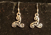 Load image into Gallery viewer, CELTIC EARRINGS - STERLING SILVER - TRISKELE
