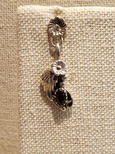 ONYX EARRINGS  - POST STYLE